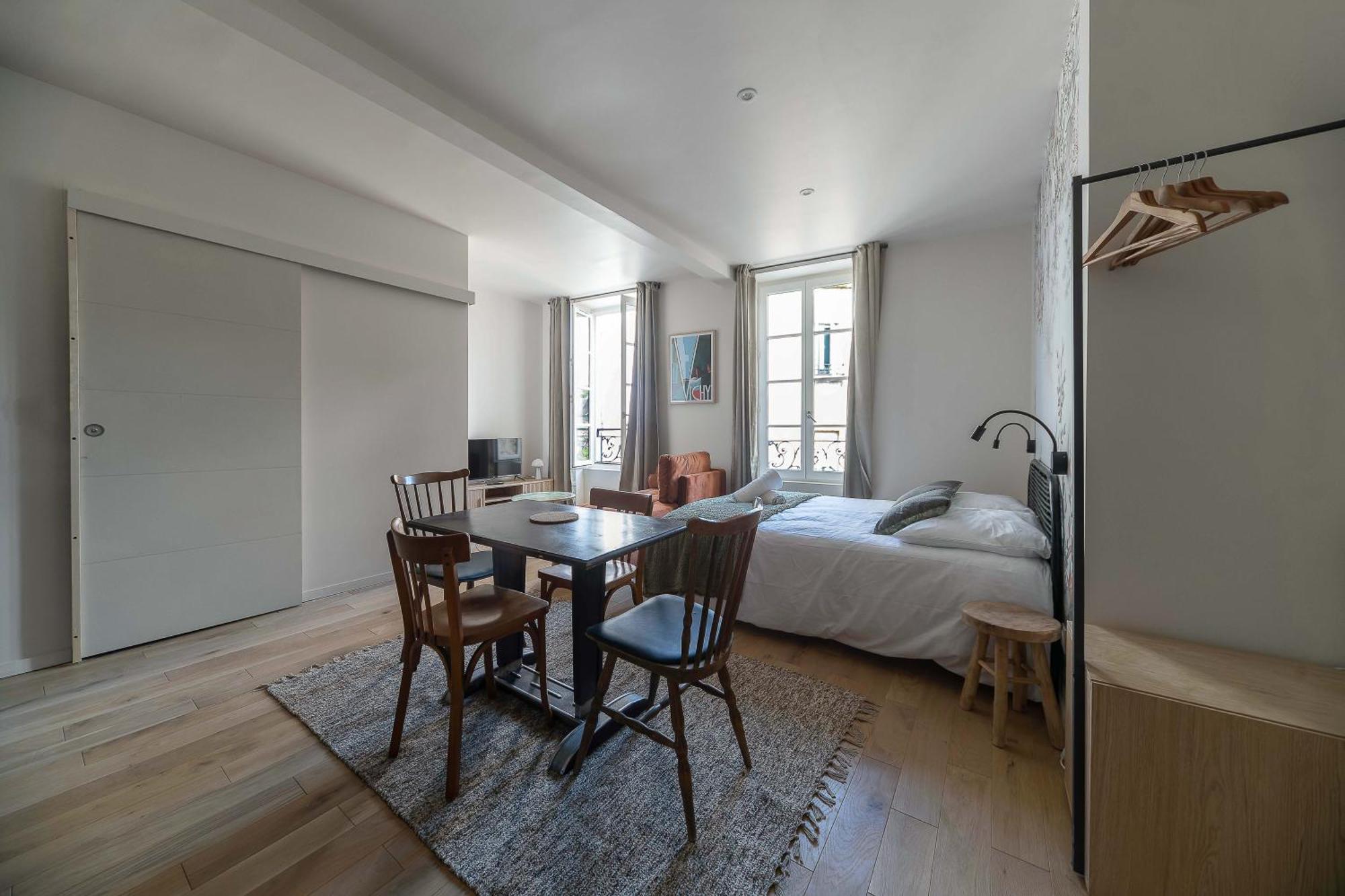 Residence Aristide Briand - Appartements En Centre Ville Vichy Zewnętrze zdjęcie